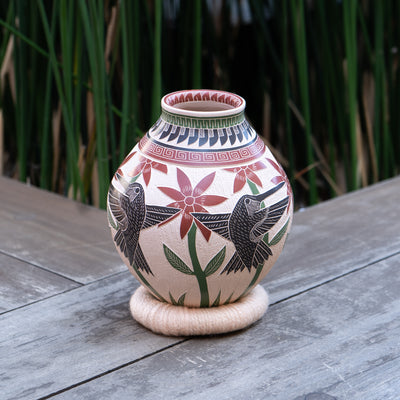 Mata Ortiz Hummingbird Vase